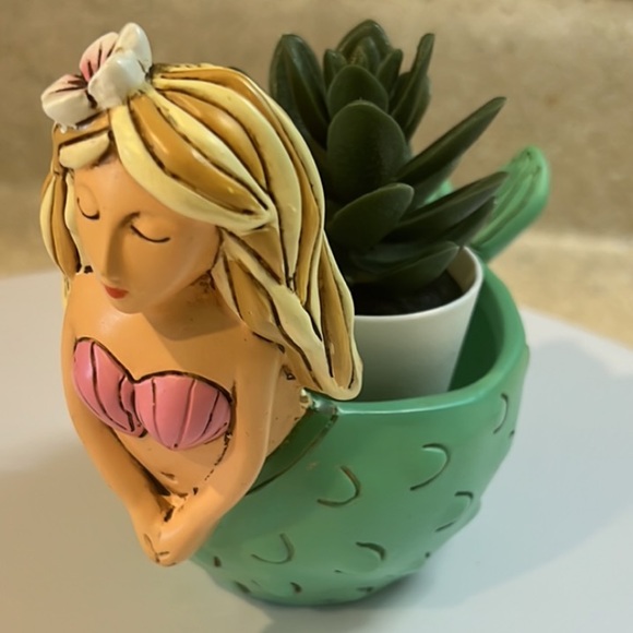 Allen Designs Mermaid Planter - Picture 7 of 7